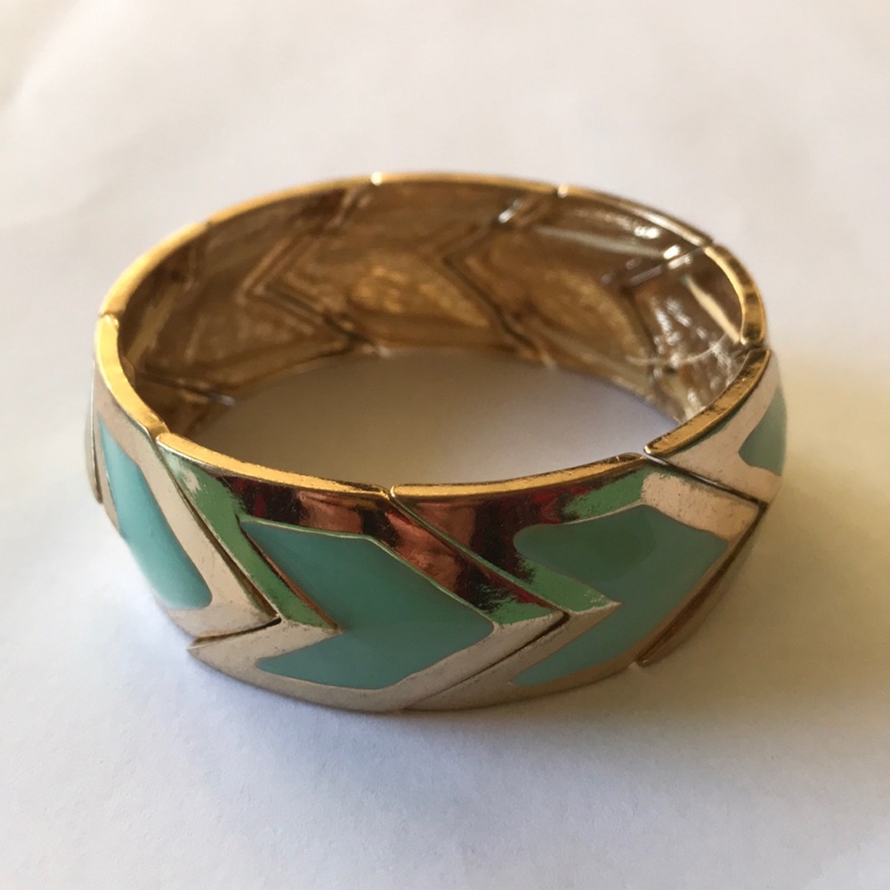 Gold and vintage green bracelet